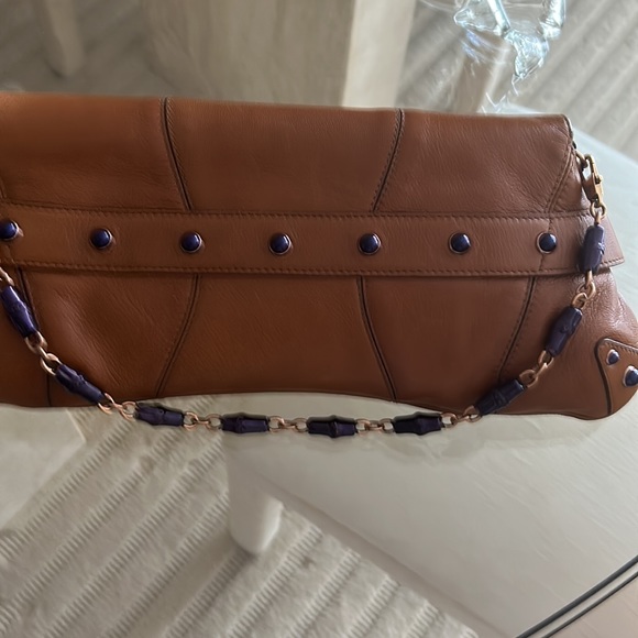 Gucci ornate Runway Handbag - Picture 5 of 6